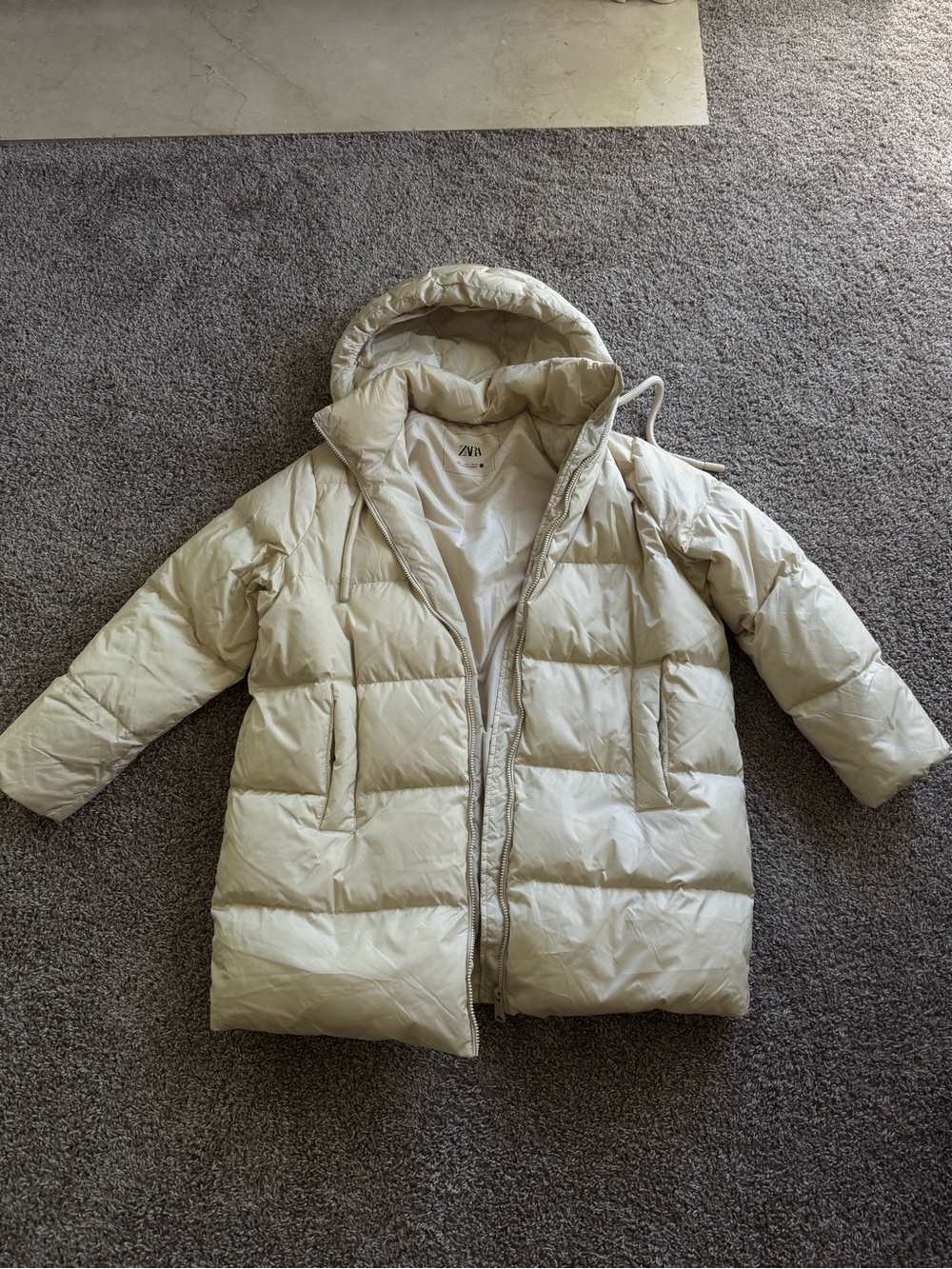 ZARA Puffer Jacket / Cream Beige / Size S / Worn One Winter